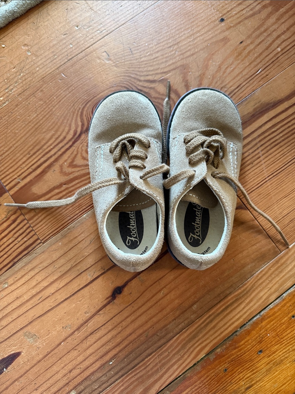 FootMates Bucky Kids Tan Suede Lace-Up Dress Shoes